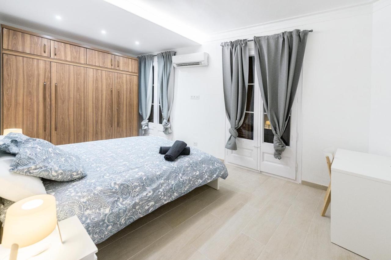 Sagrada Familia Apartments Barcelona Luaran gambar