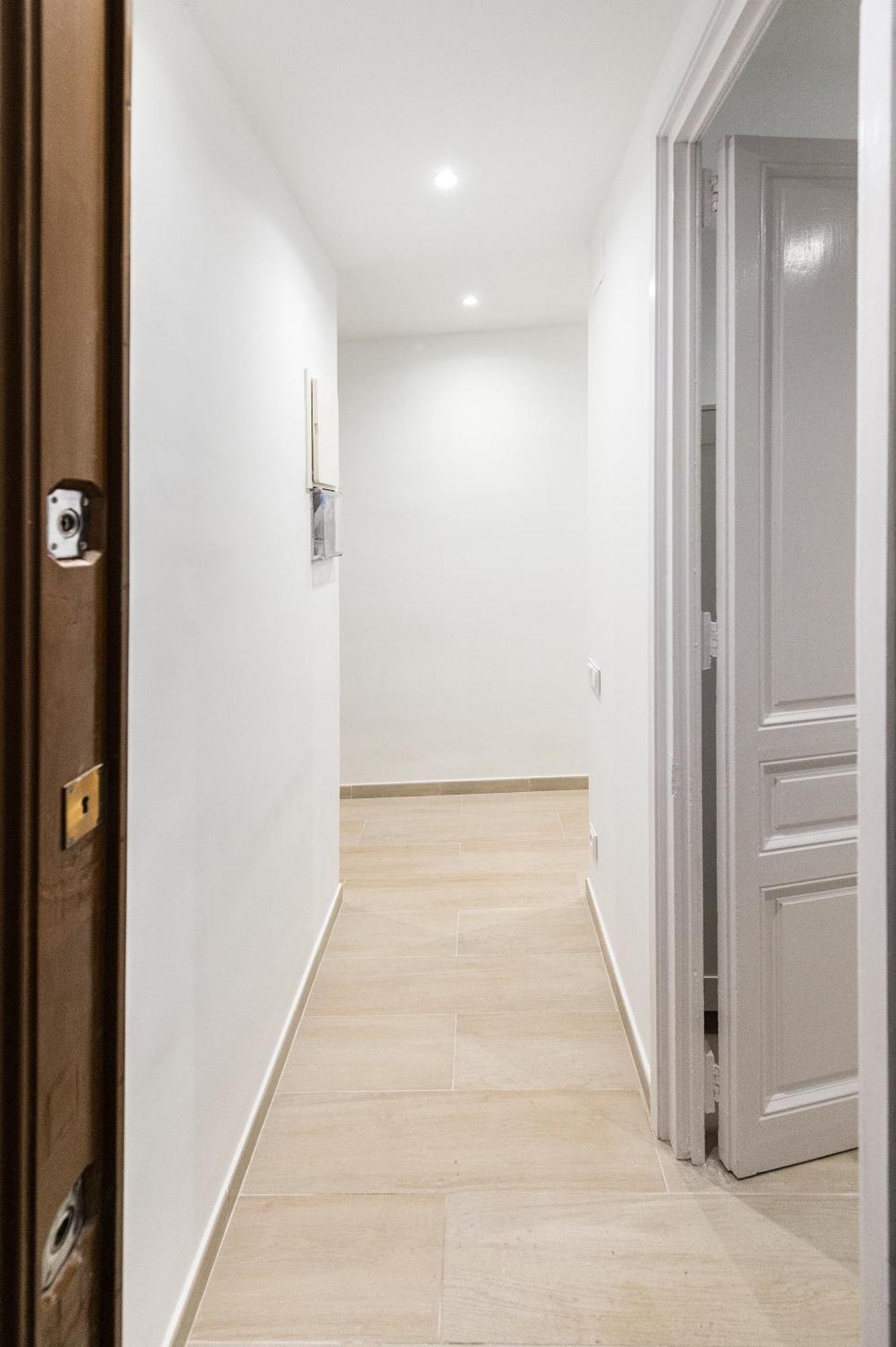 Sagrada Familia Apartments Barcelona Luaran gambar